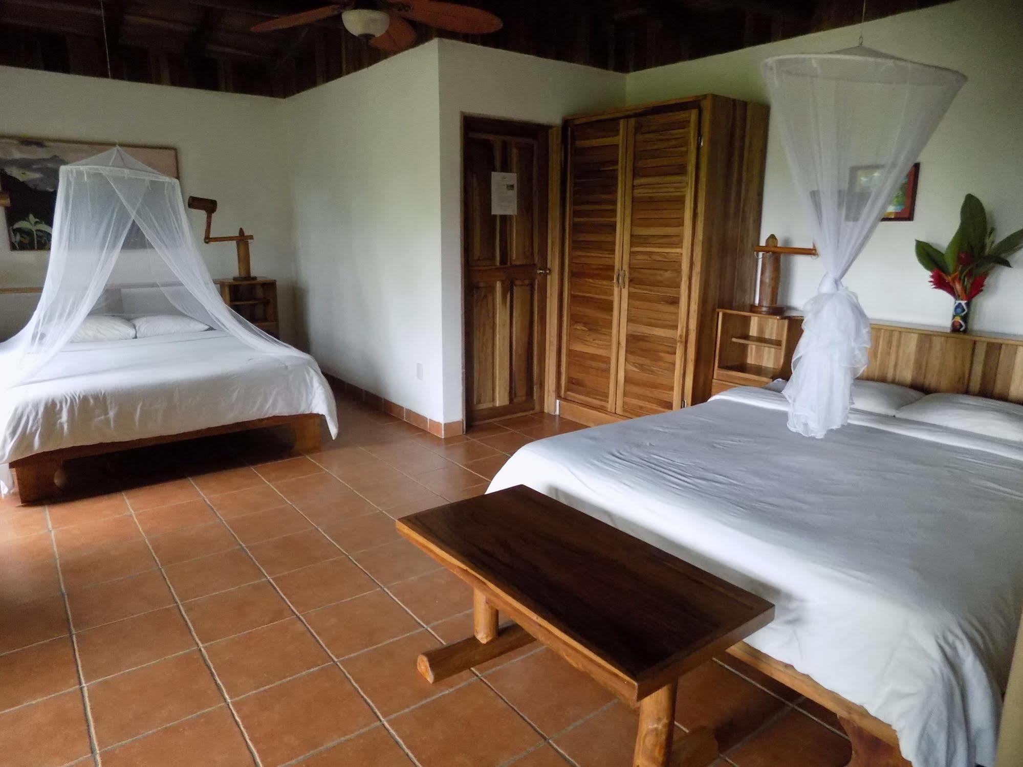 Rancho Margot Sustainable & Self Sufficient Eco Lodge El Castillo Exterior photo